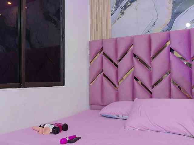 innocenthazel webcam