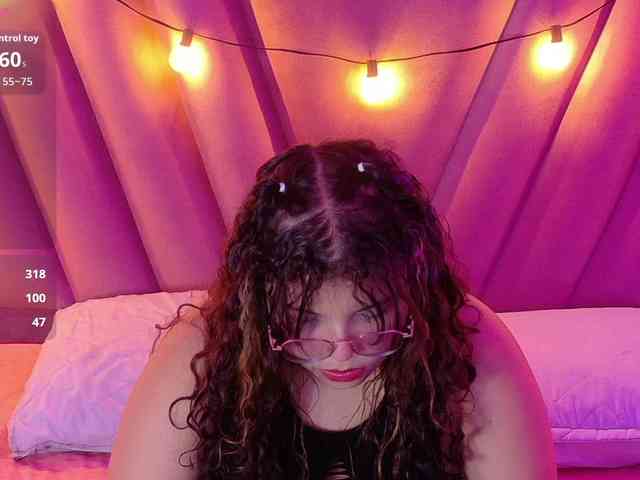 innocenthazel webcam