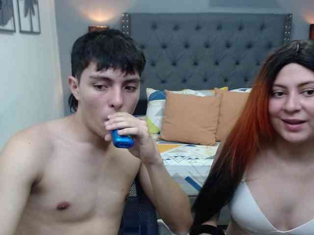 couplemysterious webcam