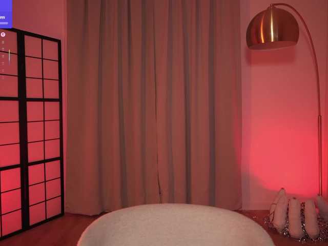 AnnieHill's BongaCams show and profile