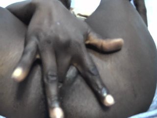 Pettite-Diofa Porn Show