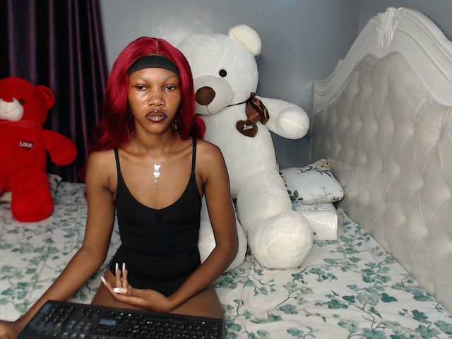 Camilafire4's BongaCams show and profile