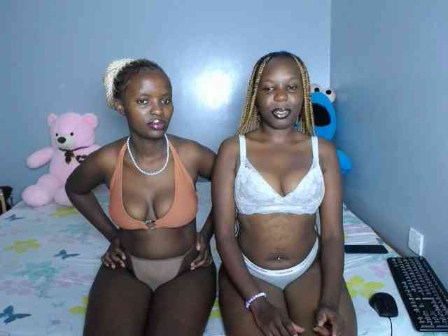 Camilafire4 Live Webcam on BongaCams