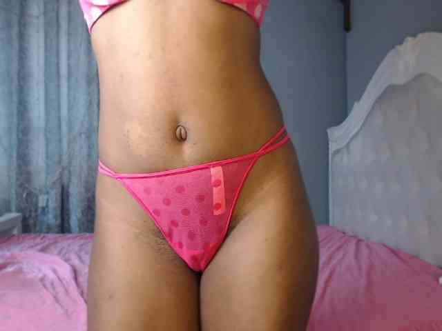 Camilafire4 Live Webcam on BongaCams