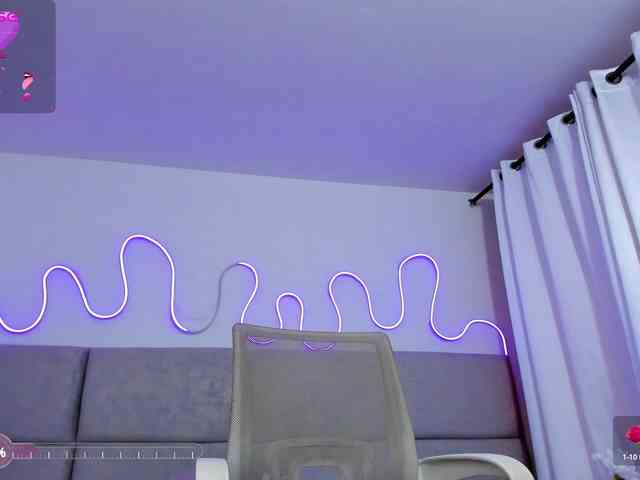 Nahomy1 webcam