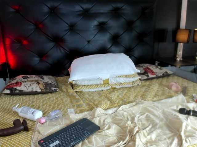 kim-marquez's BongaCams show and profile