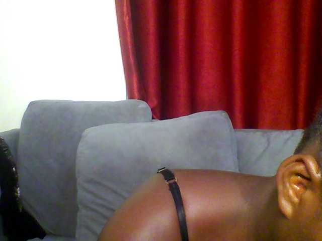 Ebonywaffle's BongaCams show and profile