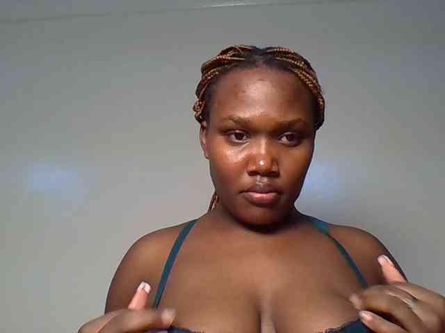 Ebonywaffle webcam