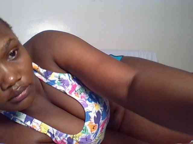 Ebonywaffle webcam