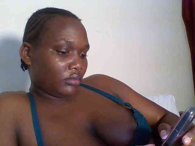 Ebonywaffle webcam