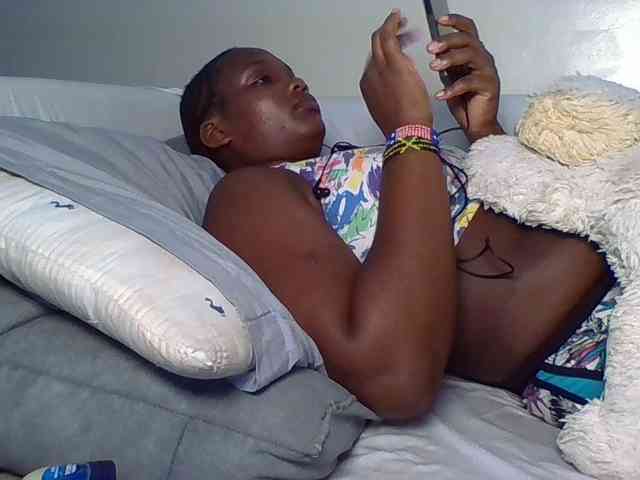 Ebonywaffle webcam