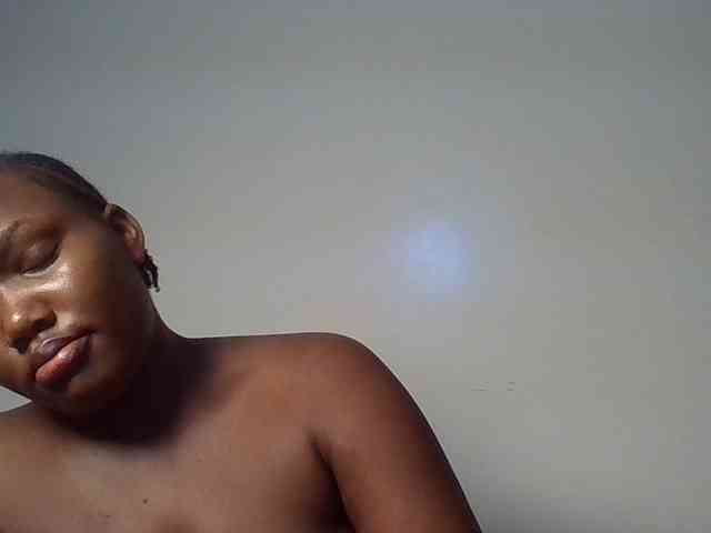 Ebonywaffle webcam