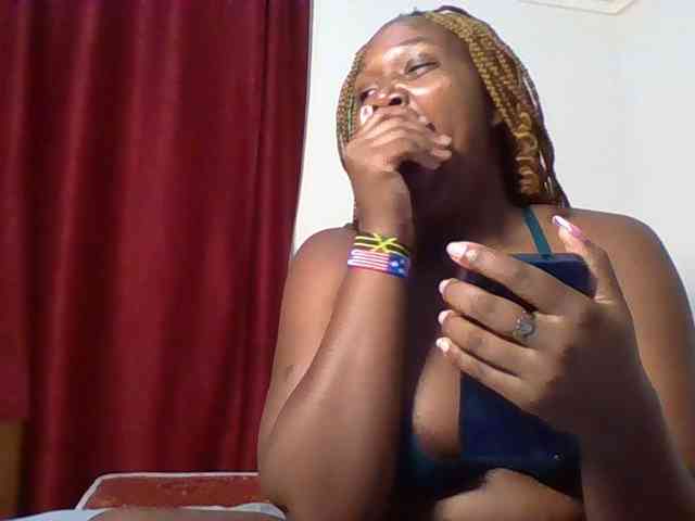 Ebonywaffle webcam