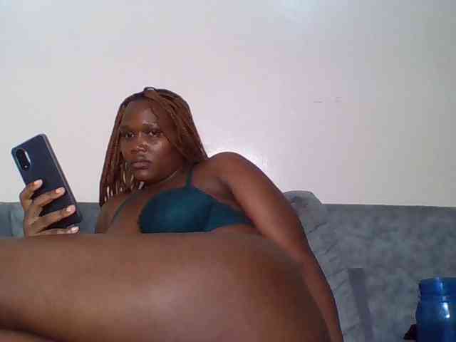 Ebonywaffle webcam