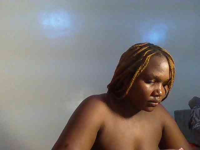 Ebonywaffle webcam