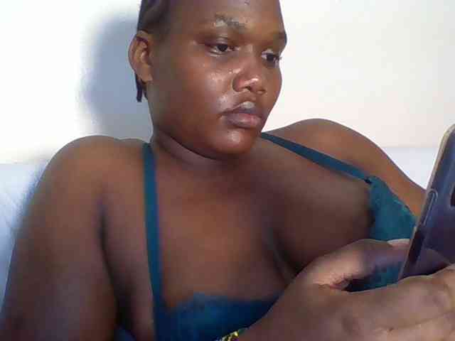 Ebonywaffle webcam