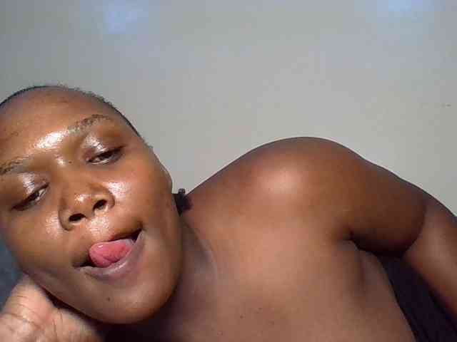 Ebonywaffle Live Webcam on BongaCams