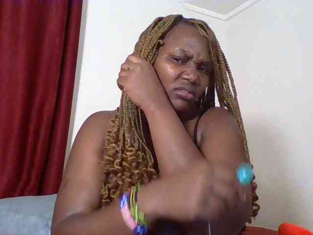 Ebonywaffle webcam