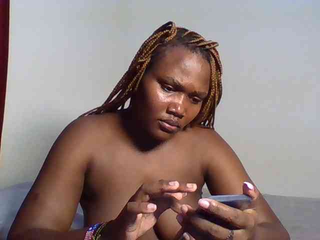 Ebonywaffle webcam