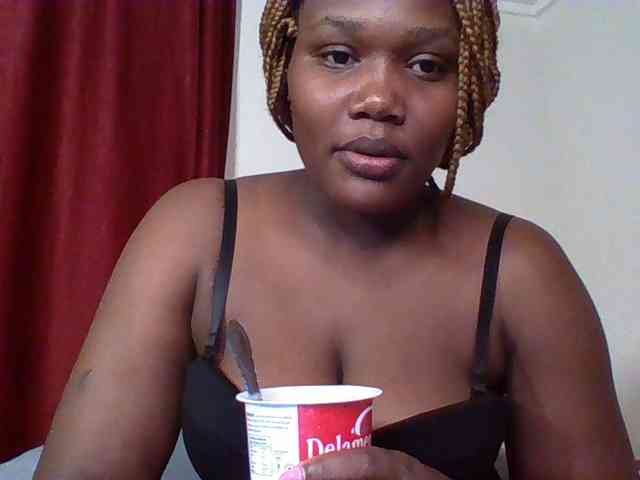 Ebonywaffle webcam