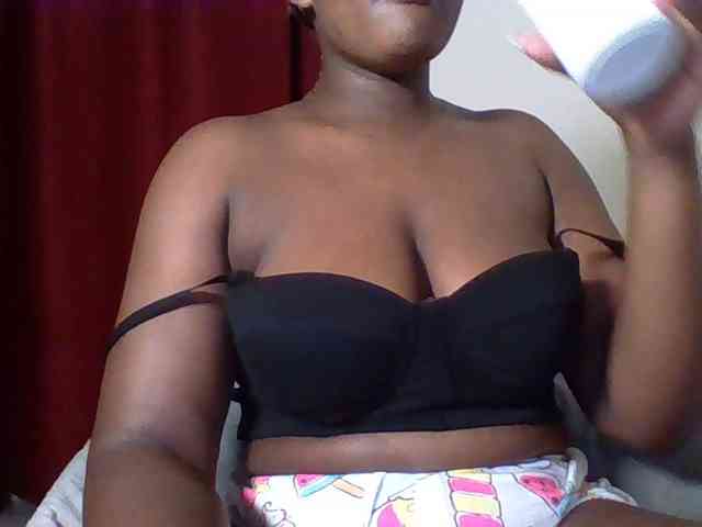 Ebonywaffle webcam