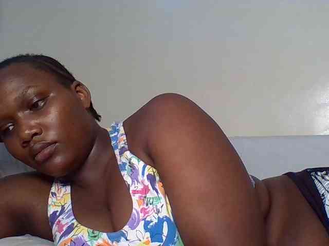 Ebonywaffle webcam
