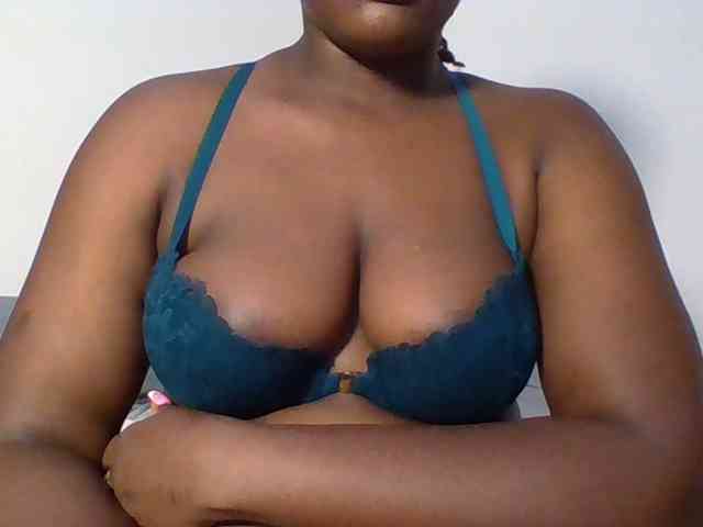 Ebonywaffle webcam