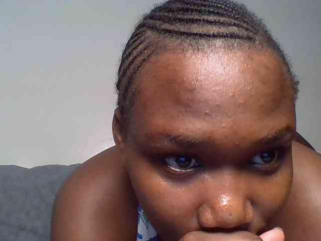 Ebonywaffle webcam