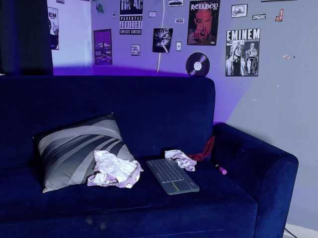 Yuliana-Demon live cam profile