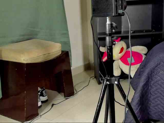 Yuliana-Demon webcam