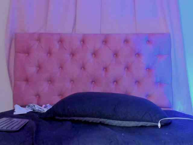 Yuliana-Demon webcam