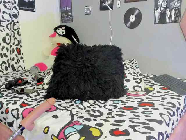 Yuliana-Demon webcam