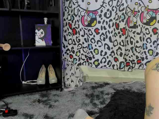 Yuliana-Demon webcam