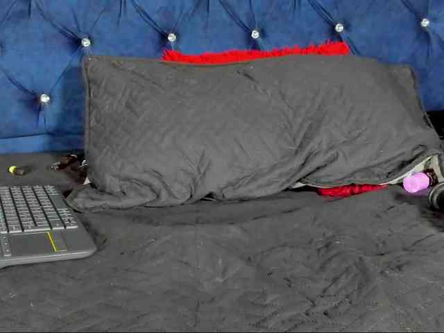 Yuliana-Demon webcam