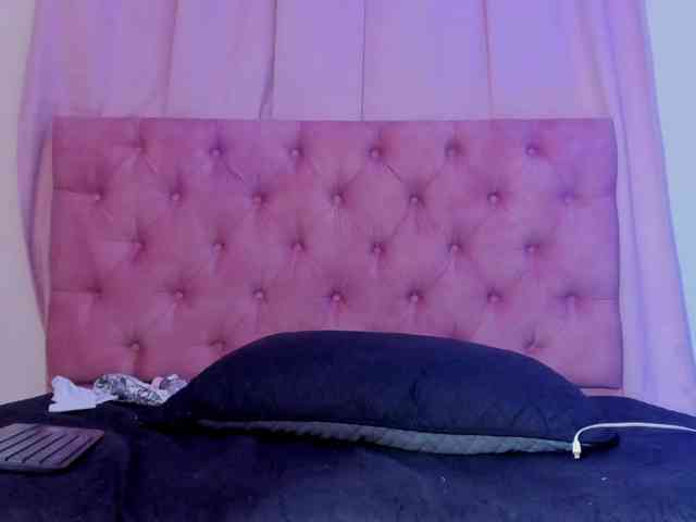 Yuliana-Demon webcam