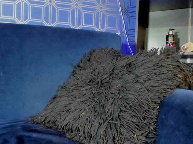 Yuliana-Demon webcam