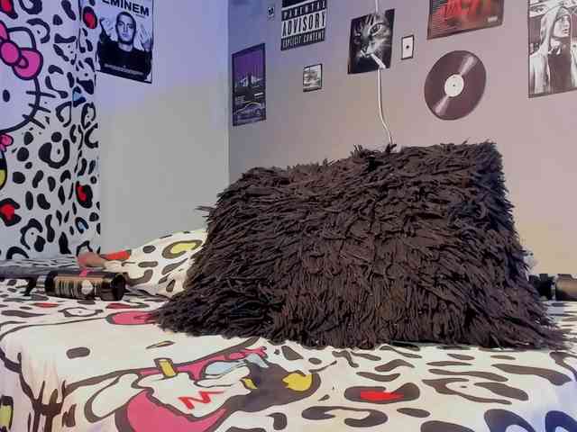 Yuliana-Demon webcam