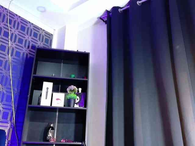 Yuliana-Demon webcam