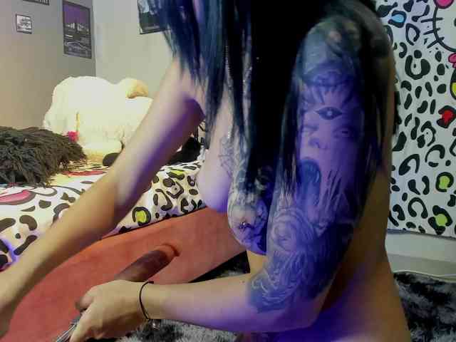 Yuliana-Demon webcam