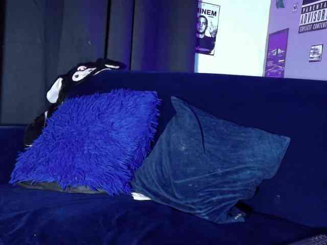 Yuliana-Demon webcam