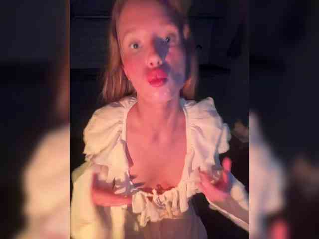 cute-molly webcam