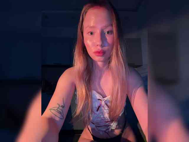 cute-molly webcam