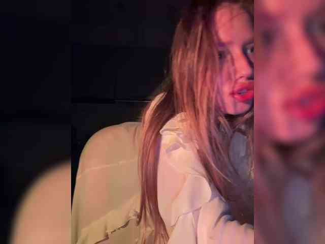 cute-molly webcam