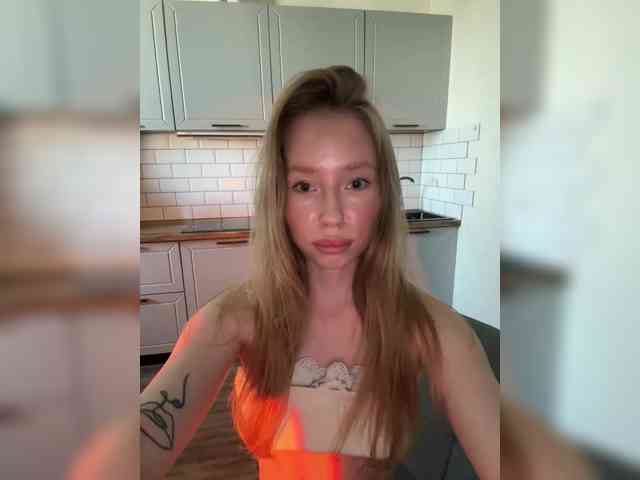 cute-molly webcam