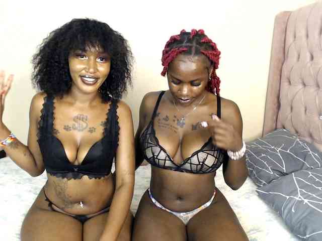 MidnightBloom webcam