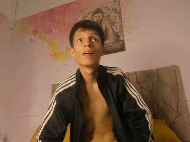 SharkysHot210724 Live Webcam on BongaCams