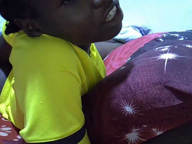 princess-scovia's BongaCams show and profile