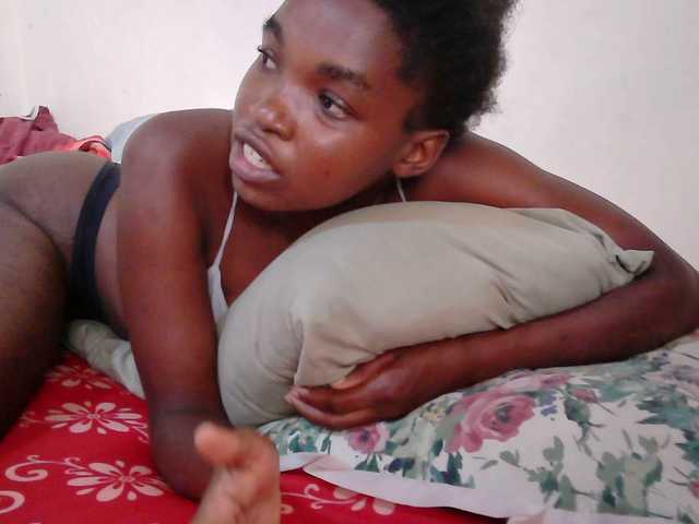 princess-scovia's BongaCams show and profile