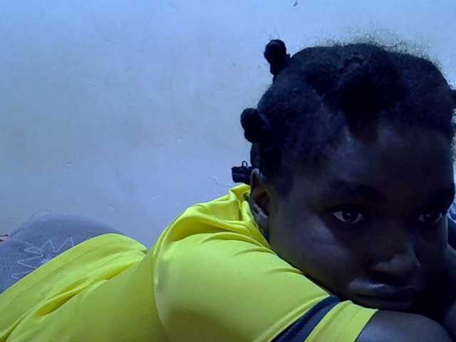 princess-scovia's BongaCams show and profile