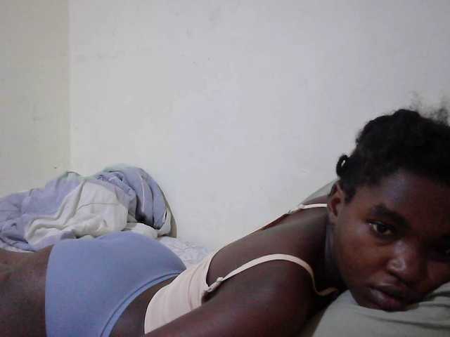 princess-scovia's BongaCams show and profile